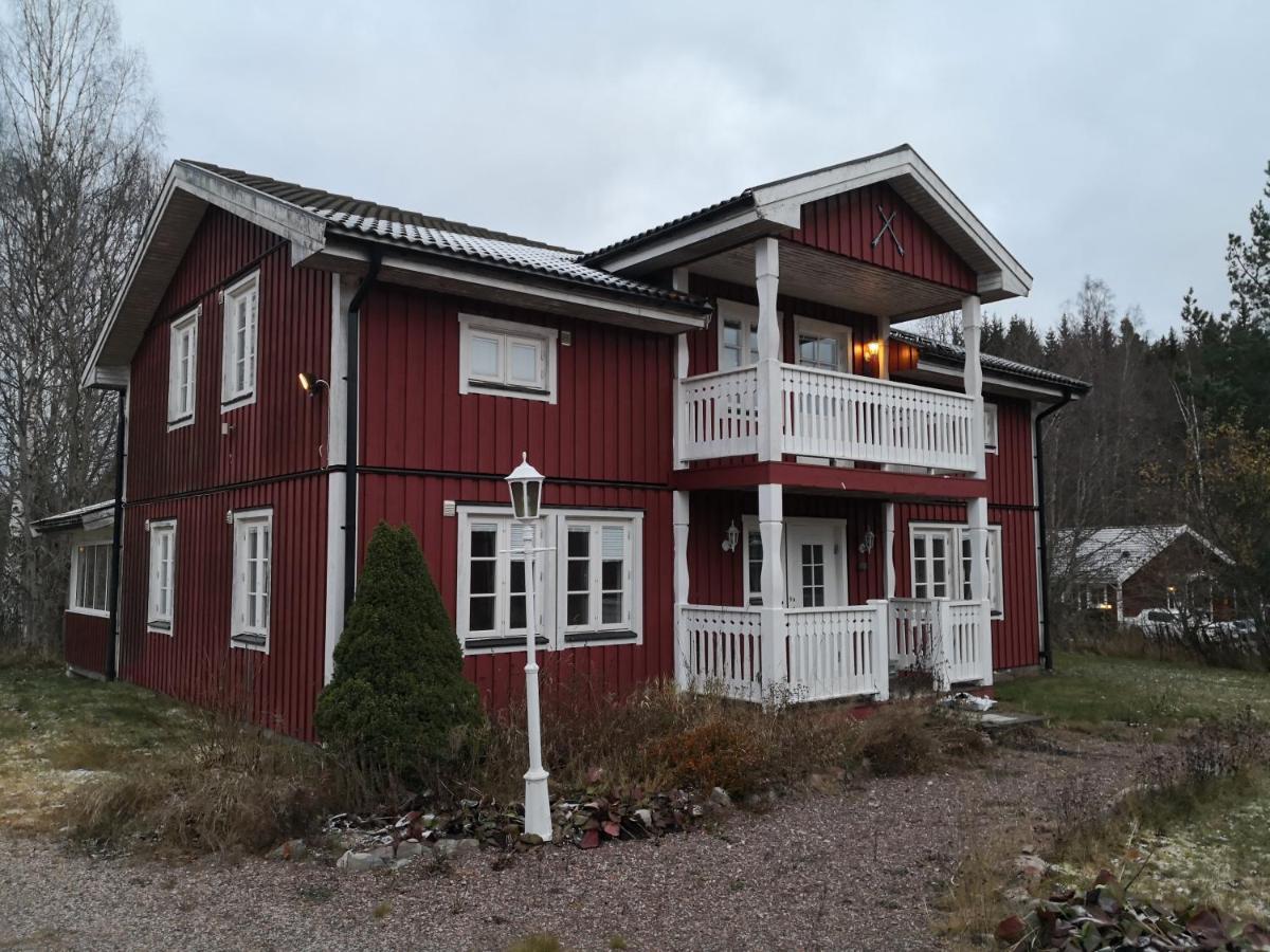 Romme Stugby Ξενοδοχείο Borlänge Εξωτερικό φωτογραφία