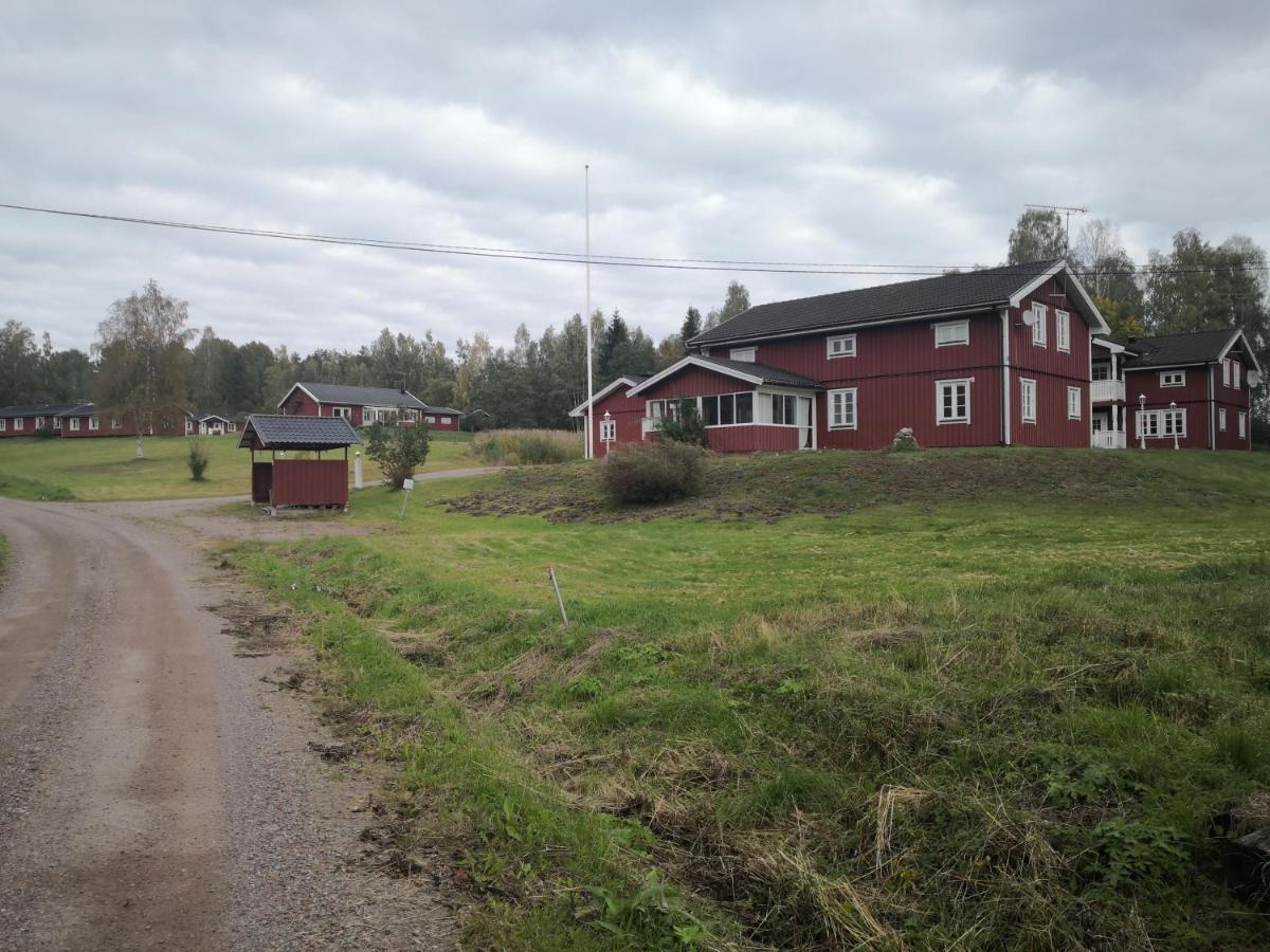 Romme Stugby Ξενοδοχείο Borlänge Εξωτερικό φωτογραφία